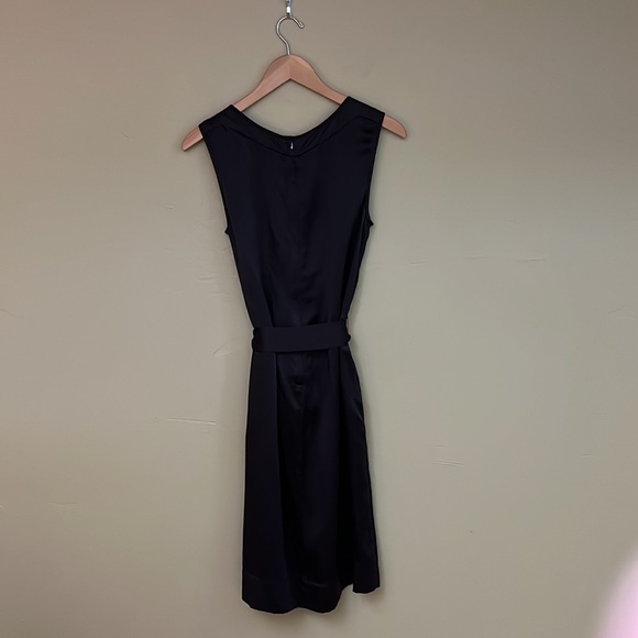 J.Crew | Silk jacquard sleeveless sheath dress | Black | Size 6 - Picture 2 of 8